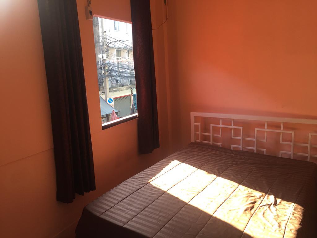 Big Orange Localstay At Siam Bangkok Buitenkant foto